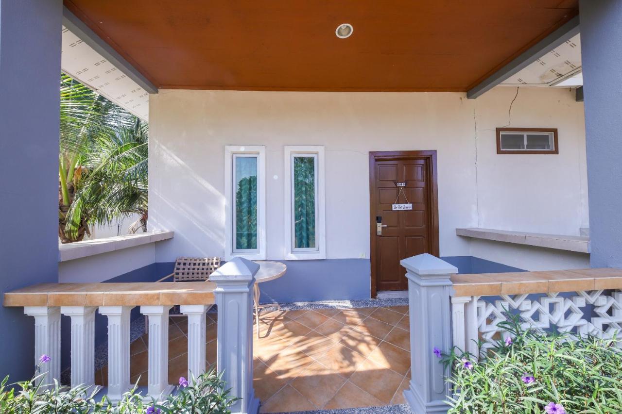Oyo 89679 Dream Garden Resort Ayer Hangat Exterior foto