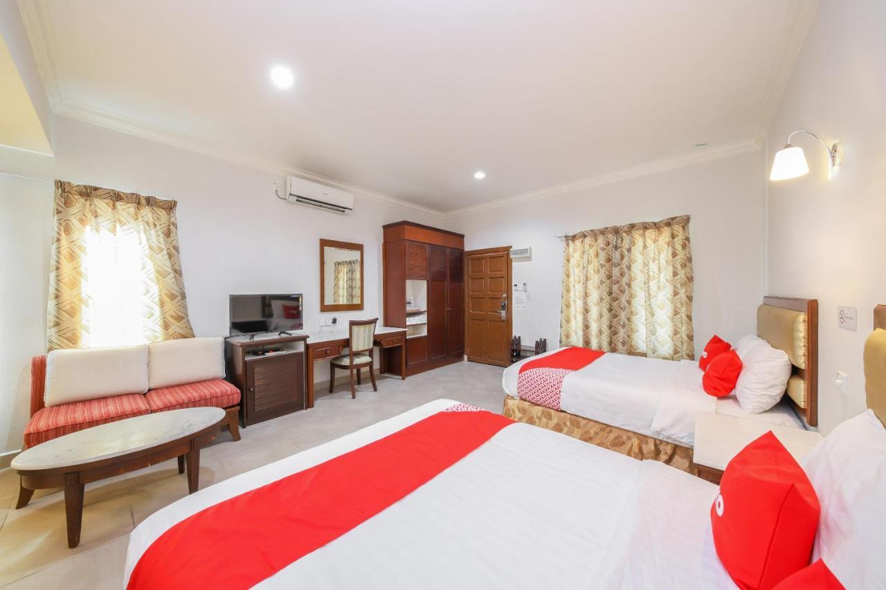 Oyo 89679 Dream Garden Resort Ayer Hangat Exterior foto