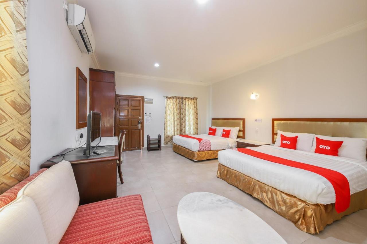 Oyo 89679 Dream Garden Resort Ayer Hangat Exterior foto