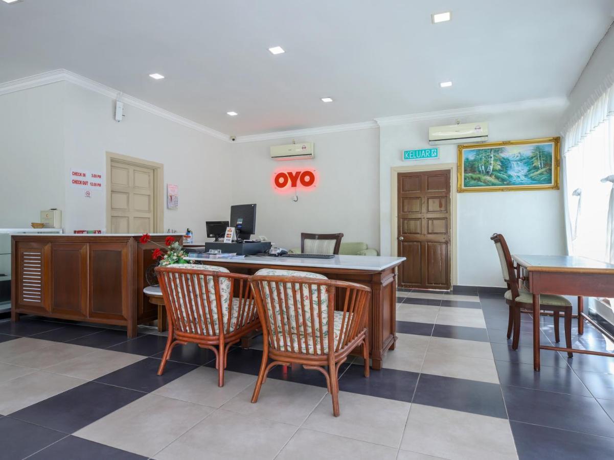 Oyo 89679 Dream Garden Resort Ayer Hangat Exterior foto